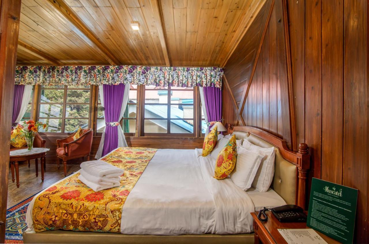 Muscatel Himalayan Resort - 400 Mts From Mall Road Дарджилинг Экстерьер фото
