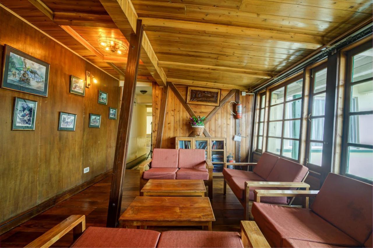 Muscatel Himalayan Resort - 400 Mts From Mall Road Дарджилинг Экстерьер фото
