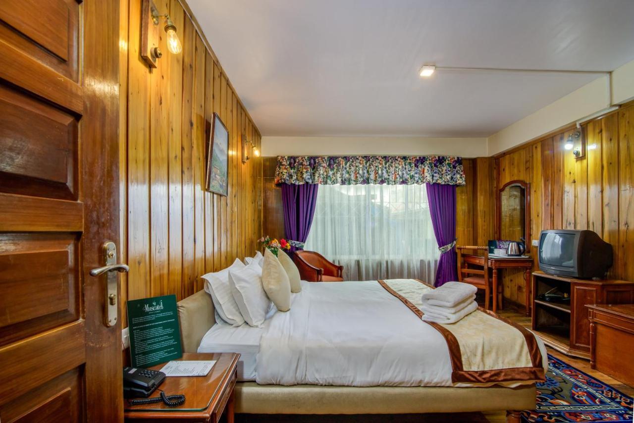 Muscatel Himalayan Resort - 400 Mts From Mall Road Дарджилинг Экстерьер фото